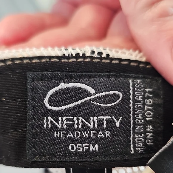 NWT Mossy Oak Brown Camo Trucker Hat with Deer Patch - Picture 3 of 11